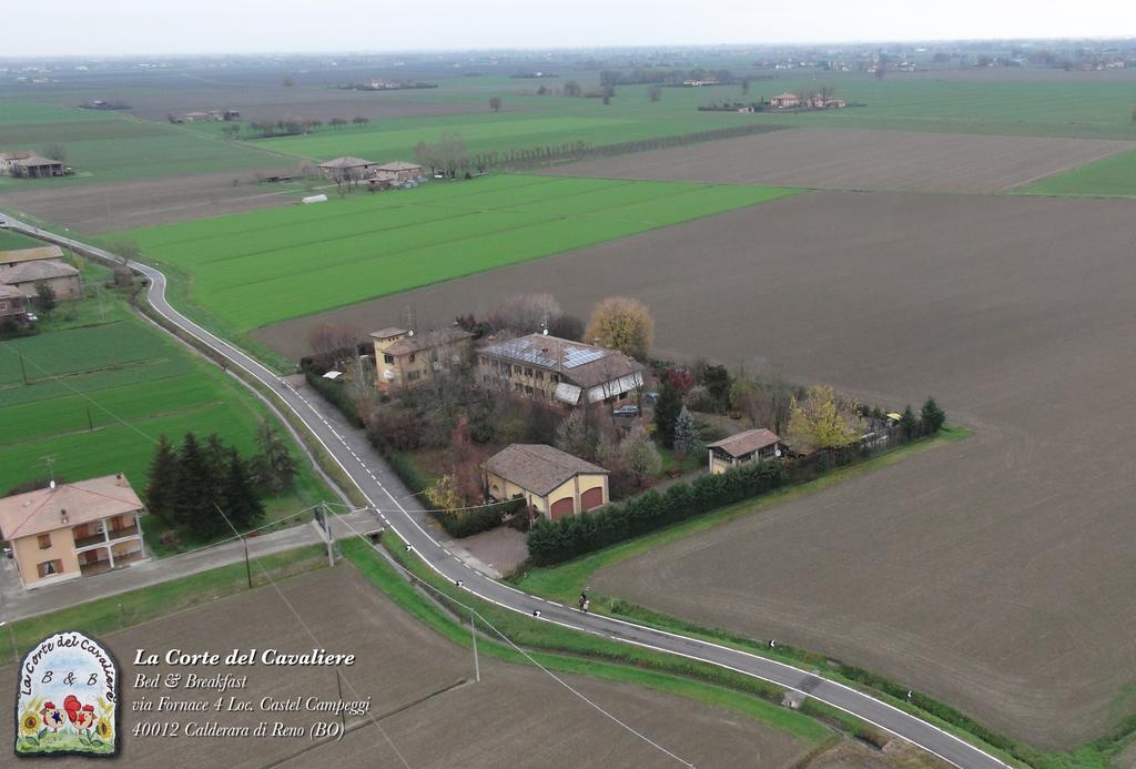 La Corte Del Cavaliere Bed & Breakfast Calderara di Reno Eksteriør billede